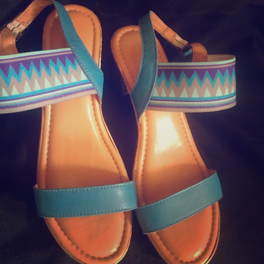 Bella vita wedges size 11w